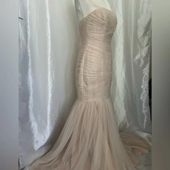 NWT David’s Bridal Galina Pleated Tulle Mermaid Champagne Wedding Dress Size 8 - Picture 5 of 9